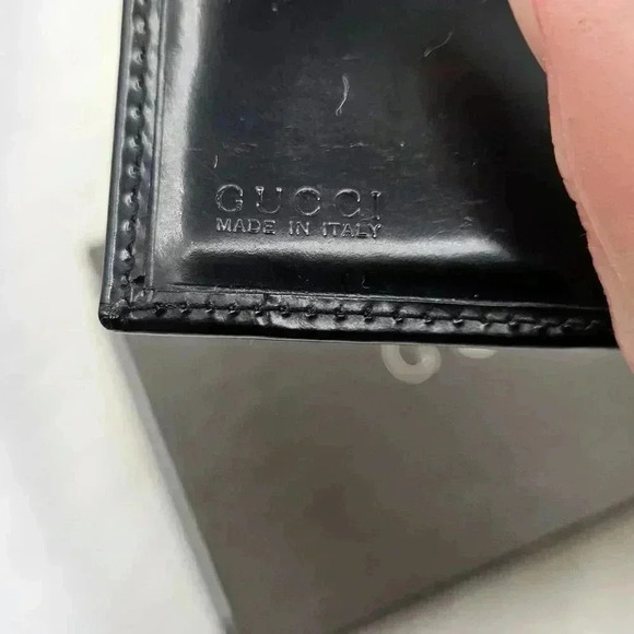 Interlocking G Vernis BiFold Long Wallet - Picture 10 of 15